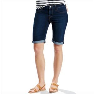 Levi's Dark Wash Bermuda Shorts Stretchy Women's Size 31